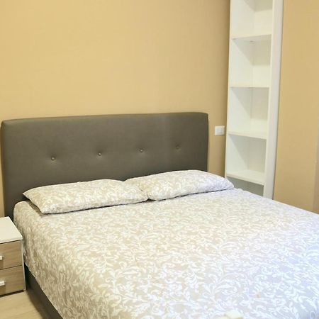 Portello Double Rooms Flat - 3 People Милано Екстериор снимка
