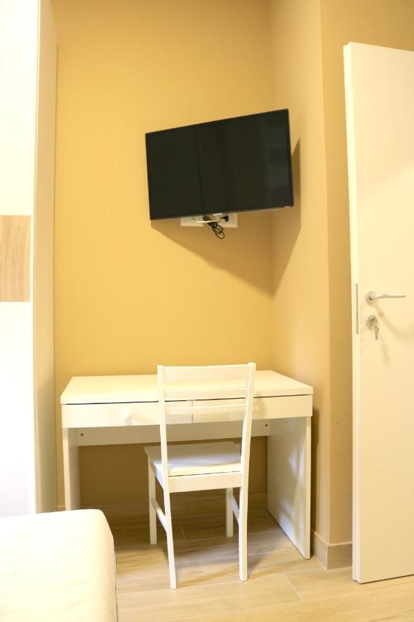 Portello Double Rooms Flat - 3 People Милано Екстериор снимка