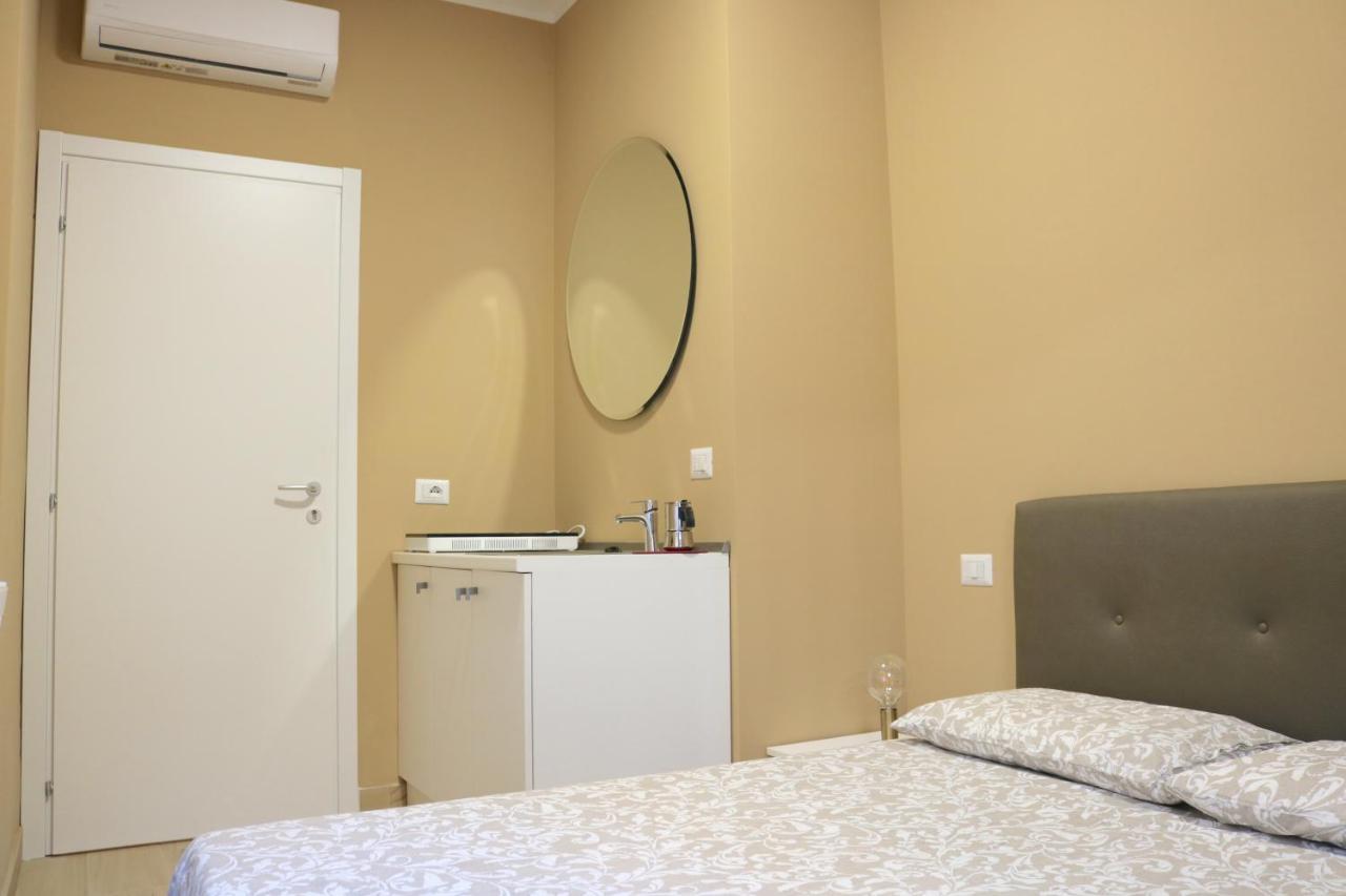 Portello Double Rooms Flat - 3 People Милано Екстериор снимка
