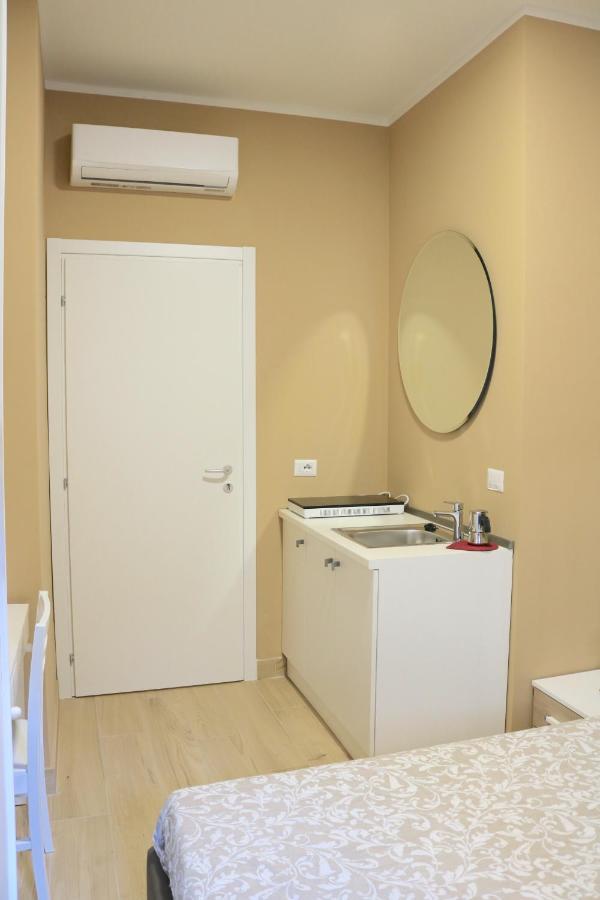Portello Double Rooms Flat - 3 People Милано Екстериор снимка