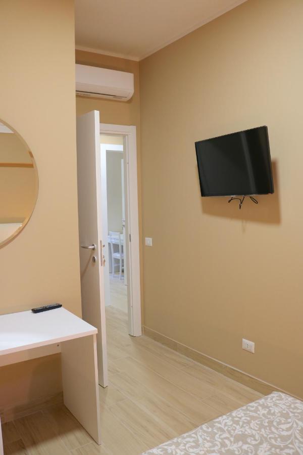 Portello Double Rooms Flat - 3 People Милано Екстериор снимка