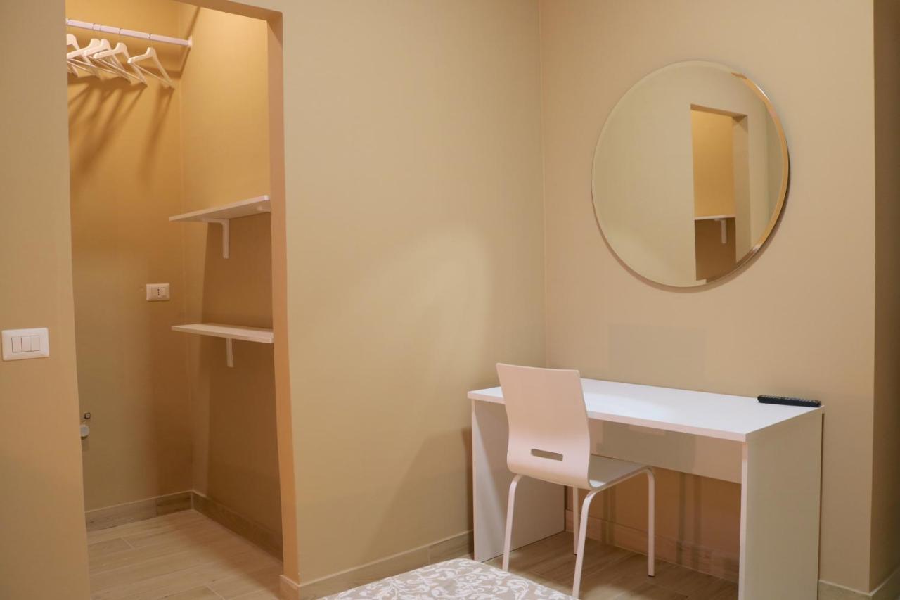 Portello Double Rooms Flat - 3 People Милано Екстериор снимка